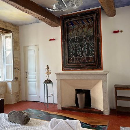 Le Regardeur Bed and Breakfast Saint-Rémy-de-Provence Εξωτερικό φωτογραφία