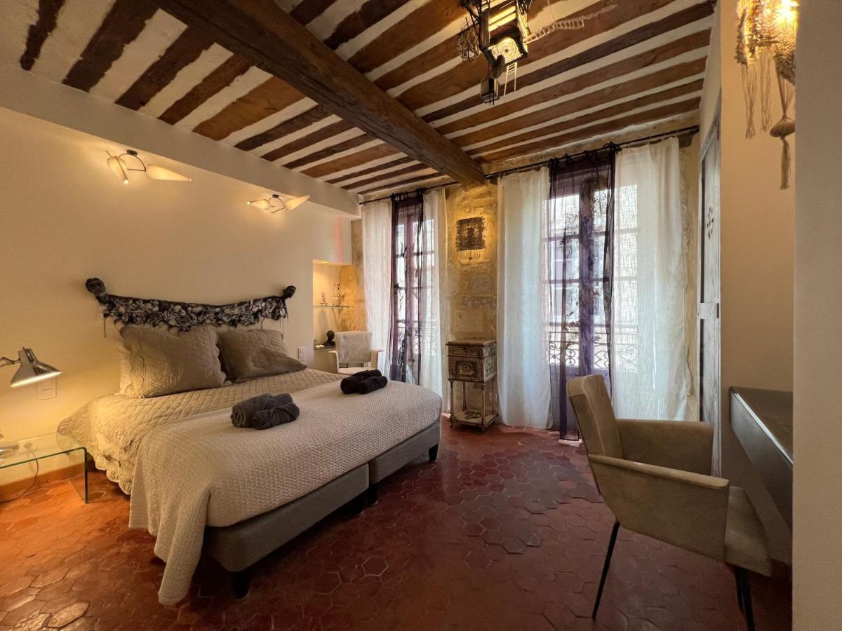 Le Regardeur Bed and Breakfast Saint-Rémy-de-Provence Εξωτερικό φωτογραφία