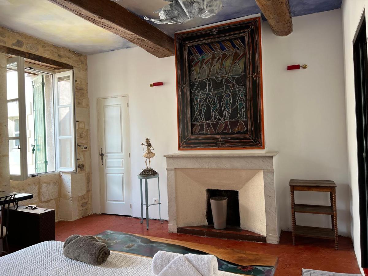 Le Regardeur Bed and Breakfast Saint-Rémy-de-Provence Εξωτερικό φωτογραφία