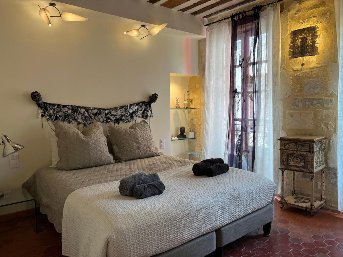 Le Regardeur Bed and Breakfast Saint-Rémy-de-Provence Εξωτερικό φωτογραφία