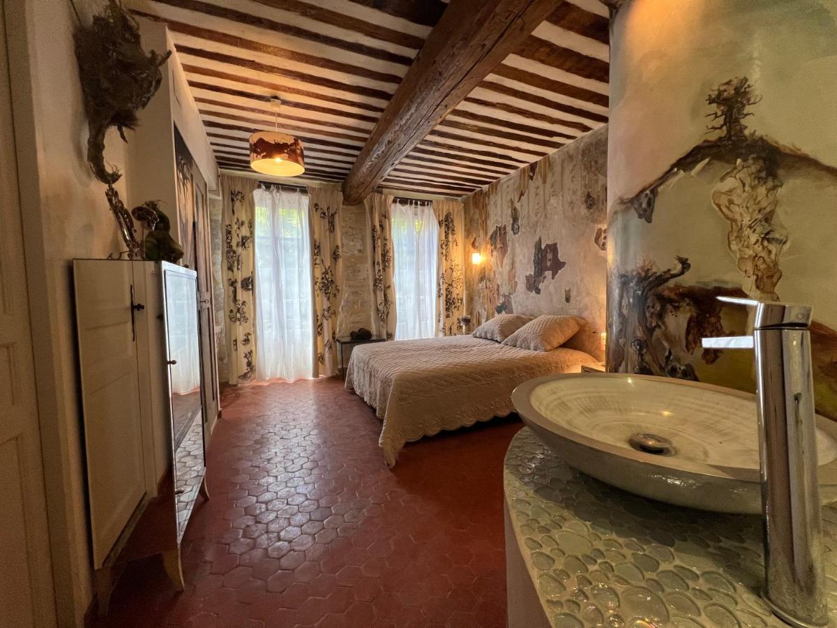 Le Regardeur Bed and Breakfast Saint-Rémy-de-Provence Εξωτερικό φωτογραφία