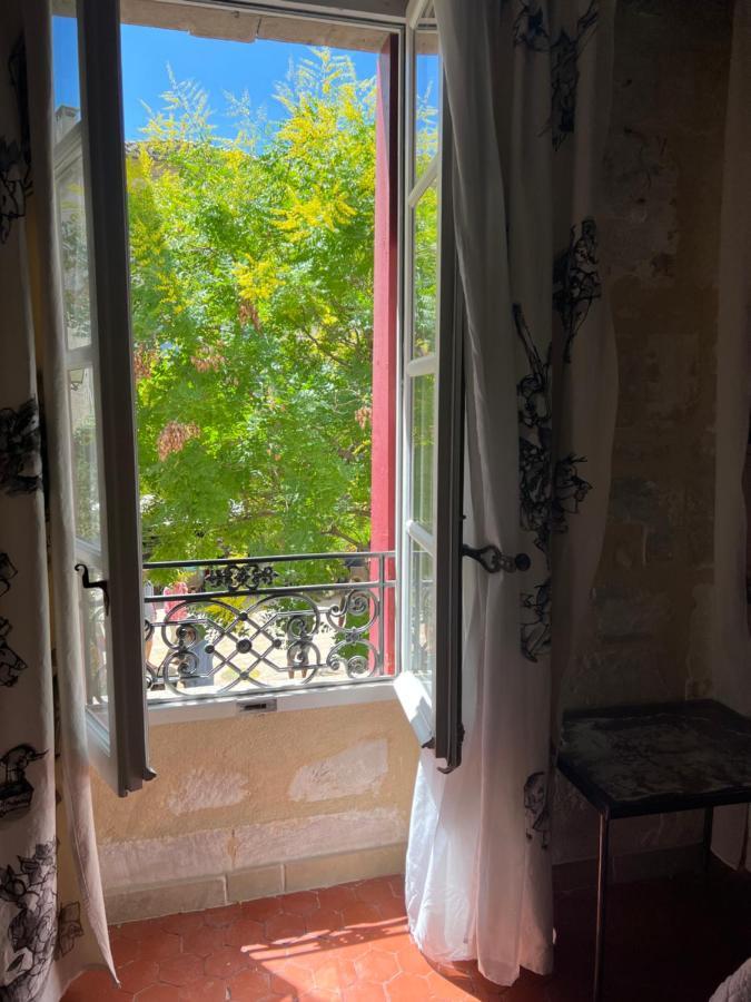 Le Regardeur Bed and Breakfast Saint-Rémy-de-Provence Εξωτερικό φωτογραφία